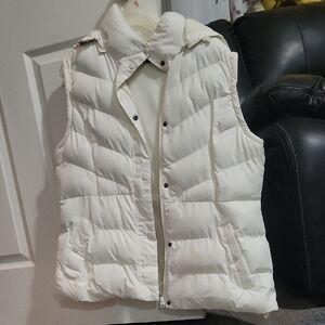 Faded Glory White Quilted Puffer Vest